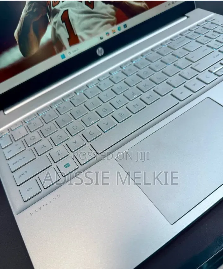 New Laptop HP Pavilion 15 16GB Intel Core i7 SSD 512GB