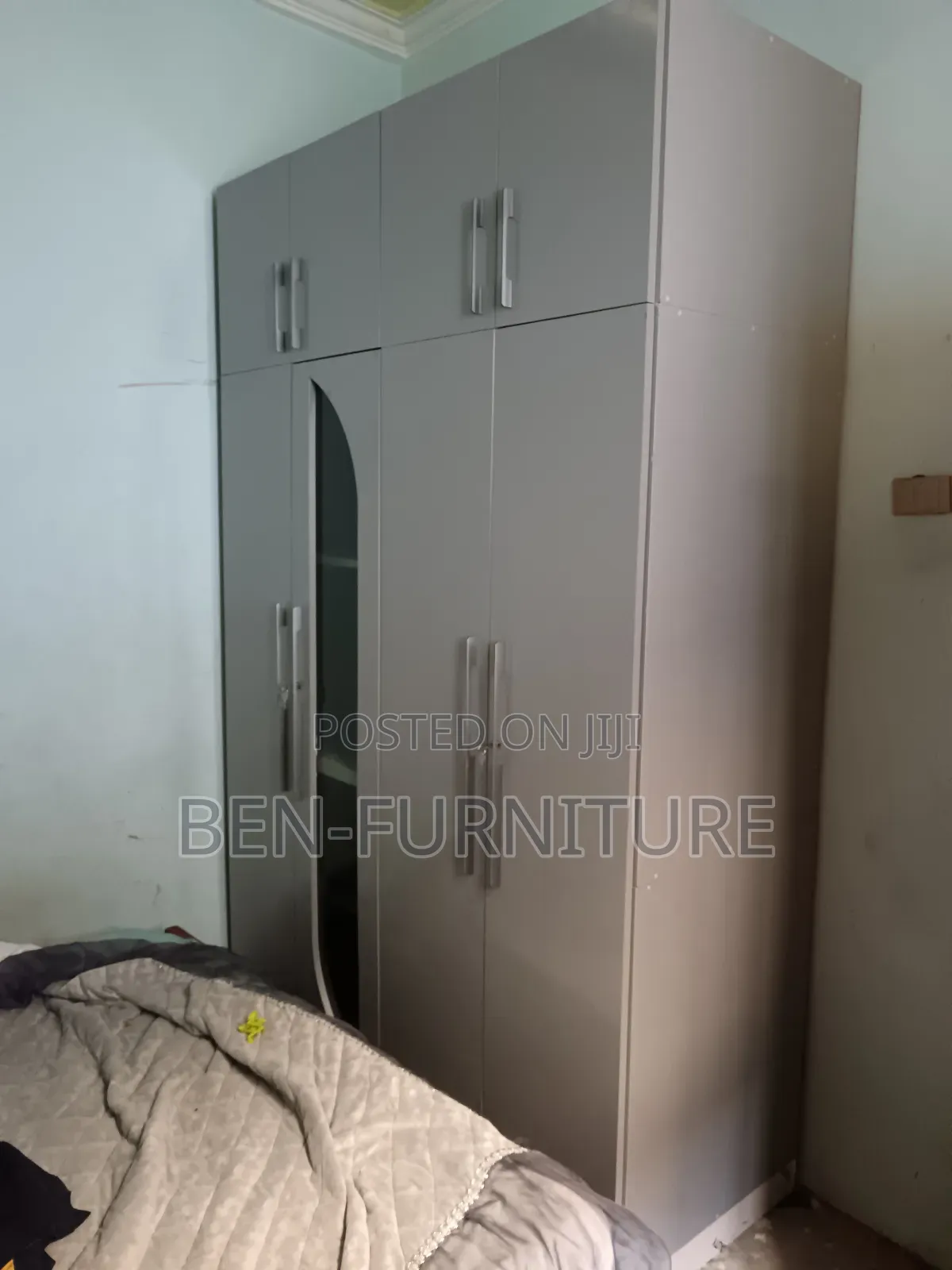 Cupboard (150 X 60 X 244)