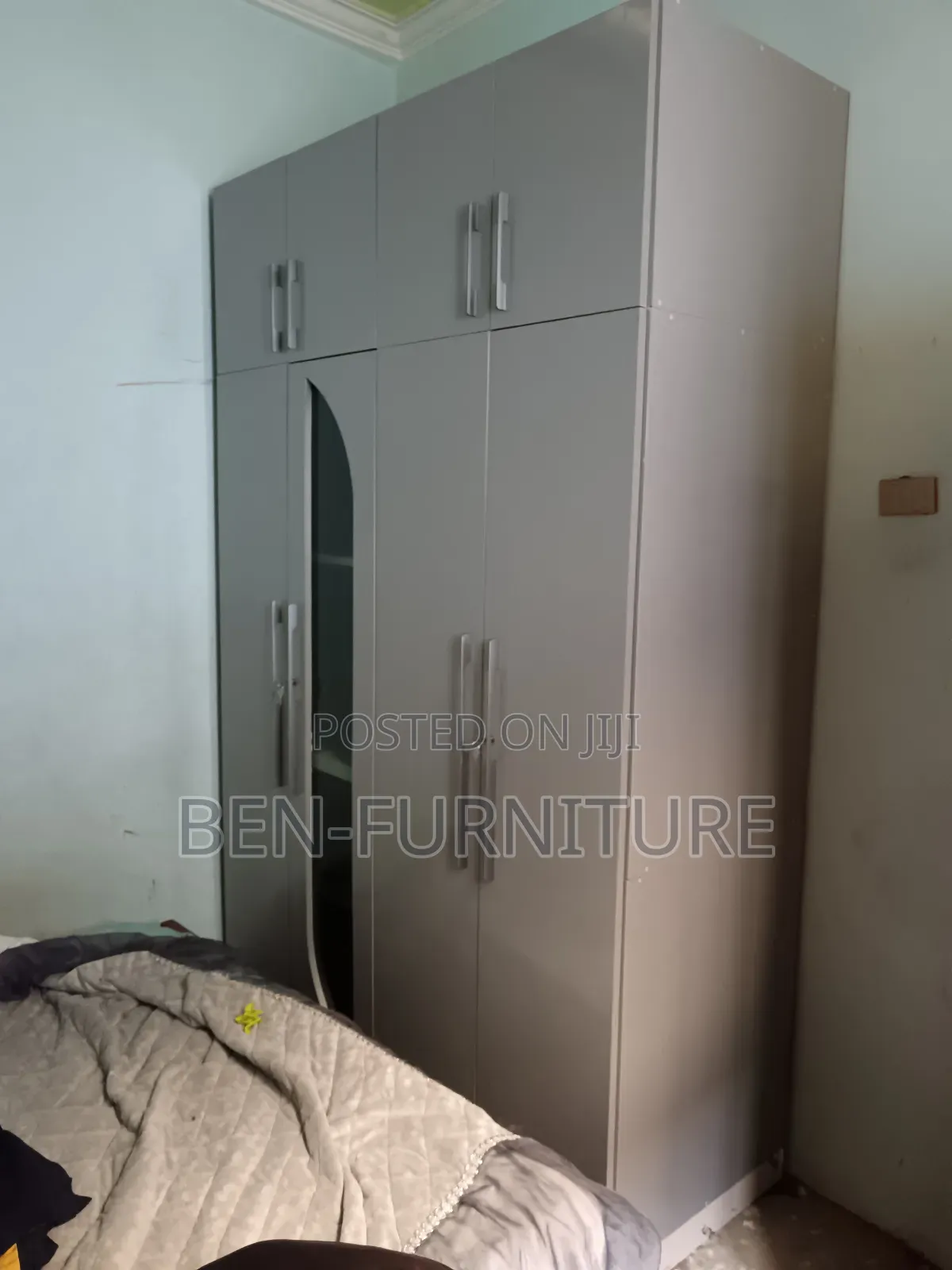 Cupboard (150 X 60 X 244)