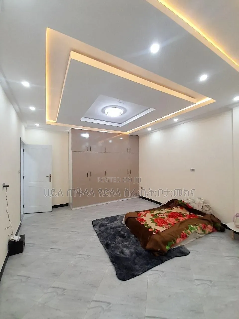 Furnished 9bdrm Townhouse/Terrace in Ayat Area Ideal, Yeka for sale