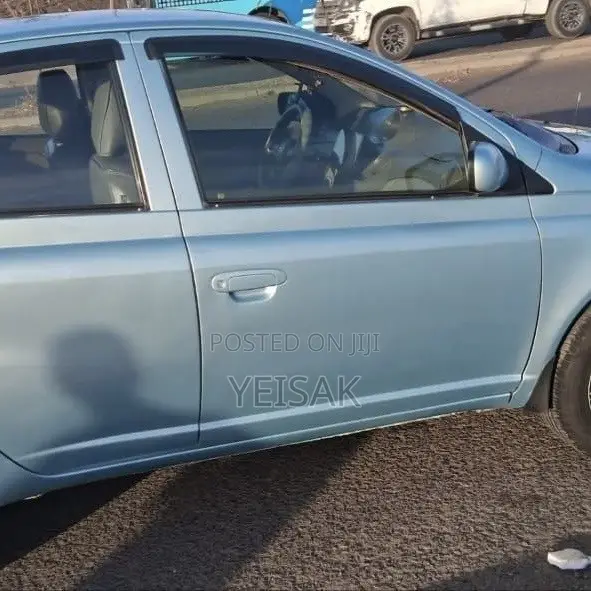 Toyota Platz 2005 Blue