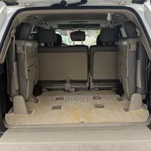 Toyota Land Cruiser 2010 White