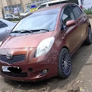 Toyota Yaris 2007 Red