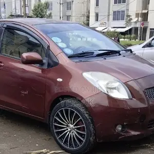 Toyota Yaris 2007 Red