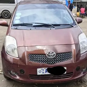 Toyota Yaris 2007 Red