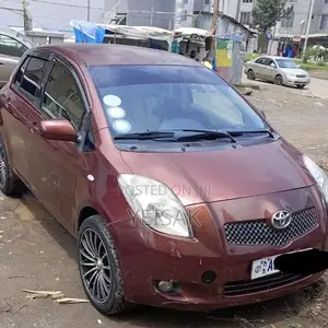 Toyota Yaris 2007 Red