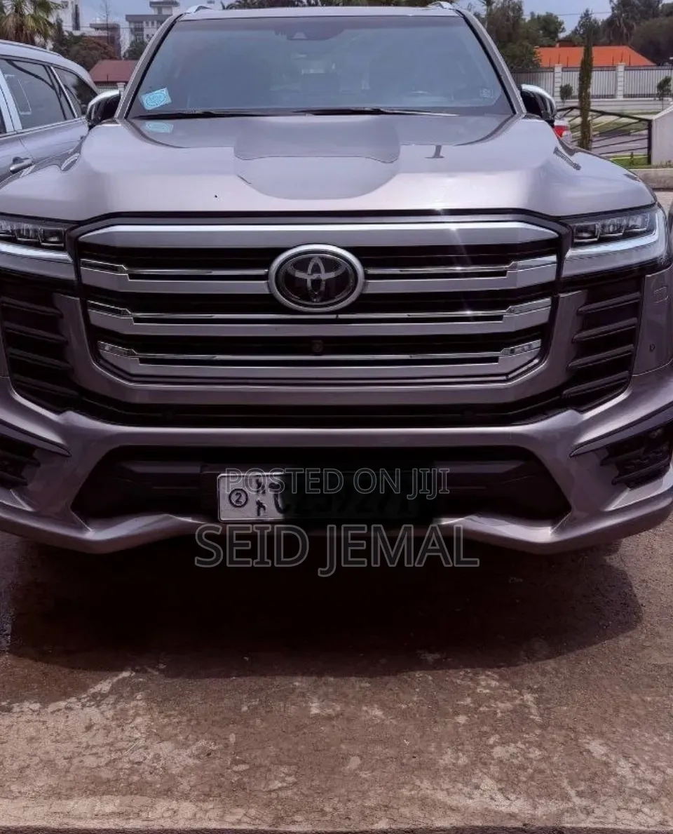 Toyota Land Cruiser 2023 Brown
