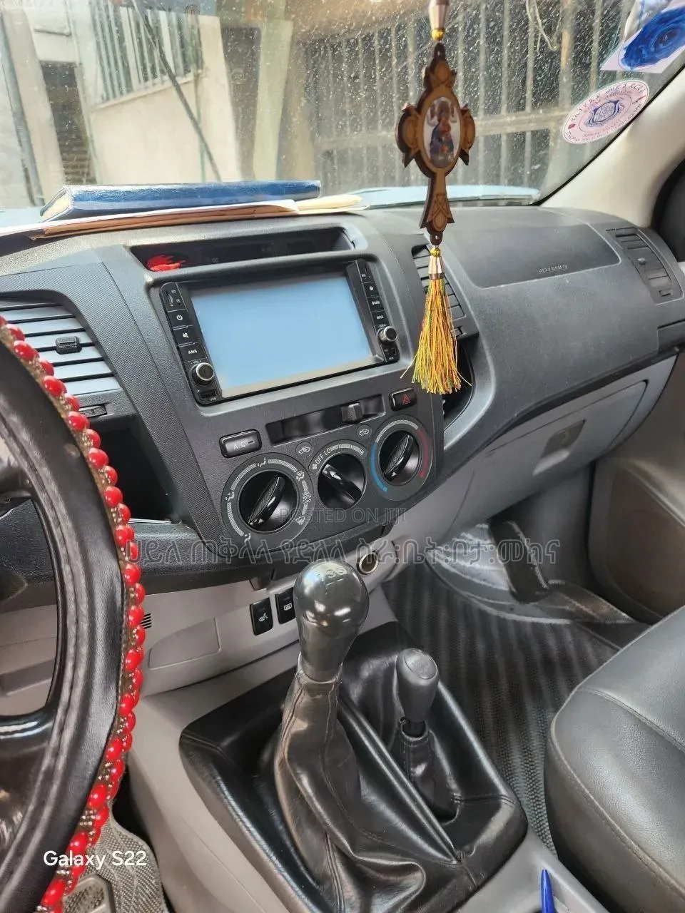 Toyota Hilux 2010 Maroon
