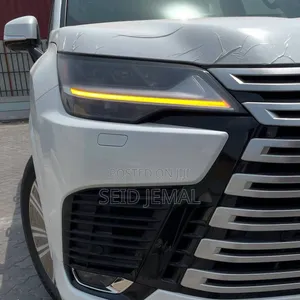 New Lexus LX 2025 Off white