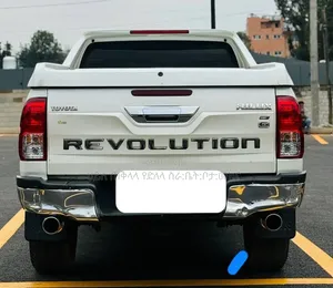 Toyota Hilux 2019 White