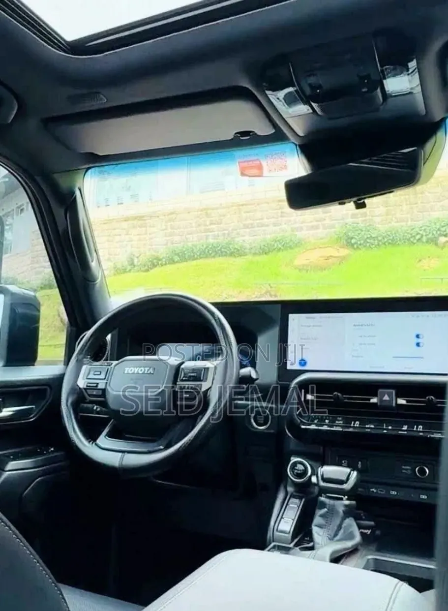 Toyota Land Cruiser Prado 2025 Matt Black