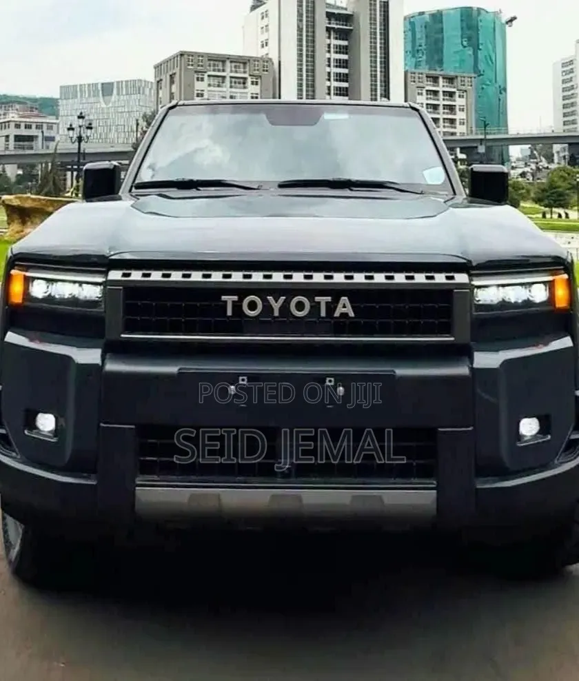 Toyota Land Cruiser Prado 2025 Matt Black
