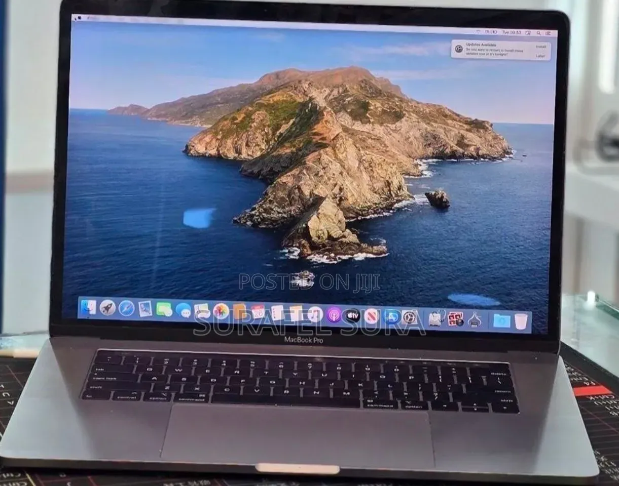 New Laptop Apple MacBook Pro 2018 32GB Apple M1 Pro SSD 1T