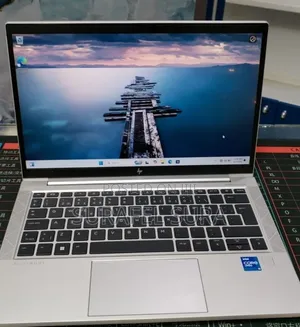 New Laptop HP EliteBook 830 G8 16GB Intel Core i5 SSD 512GB