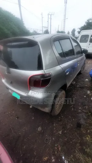 Toyota Yaris 1.5 Sedan L 2020 Silver