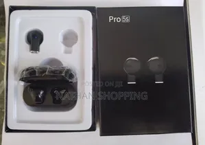 Pro 5s Black: Earbud