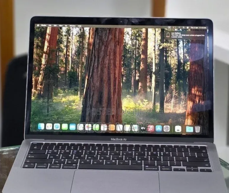 New Laptop Apple MacBook Air 2020 M1 8GB Apple M1 SSD 256GB