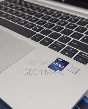 New Laptop HP EliteBook 830 G9 16GB Intel Core i5 SSD 512GB