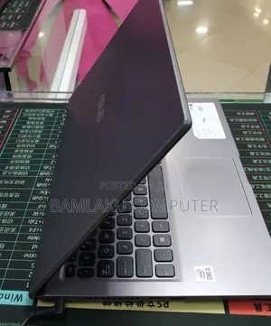 New Laptop Asus VivoBook 15 X505BA 8GB Intel Core i3 SSD 256GB