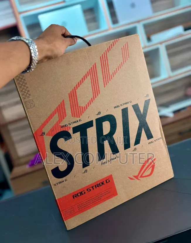 New Laptop Asus ROG Strix G16 G614 16GB Intel Core i7 SSD 1T