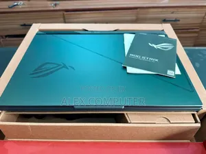 New Laptop Asus ROG Strix G16 G614 16GB Intel Core i7 SSD 1T