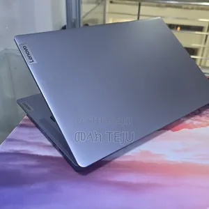 New Laptop Lenovo Ideapad 3 8GB Intel Core i5 SSD 512GB