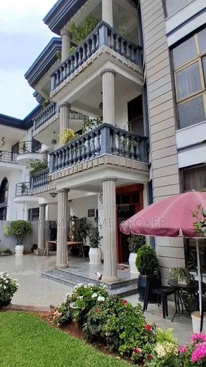 Furnished 8bdrm Townhouse/Terrace in አያት ኮምፓወንድ ውስጥ, Bole for sale