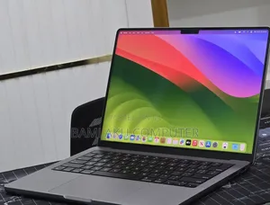 New Laptop Apple MacBook Pro 2023 M3 8GB Apple M3 Pro SSD 512GB