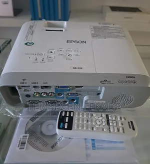 EPSON Projector Model Name: EB-x39 Hardware Interface: