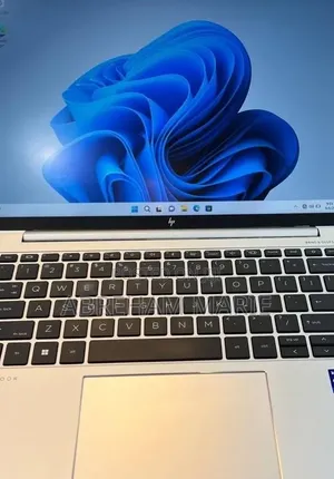 New Laptop HP EliteBook 840 G9 16GB Intel Core i7 SSD 512GB
