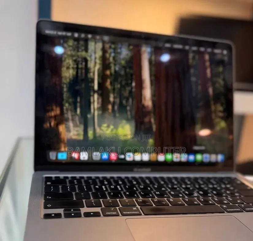New Laptop Apple MacBook Air 2020 M1 8GB Apple M1 SSD 256GB