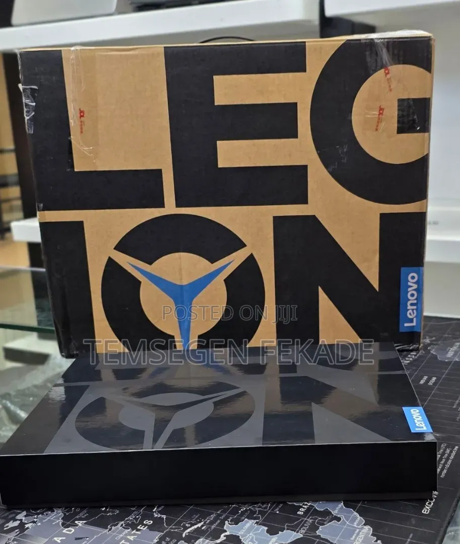 New Laptop Lenovo Legion 9 32GB AMD Ryzen 9 SSD 1T