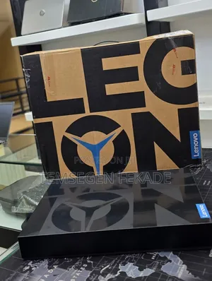 New Laptop Lenovo Legion 9 32GB AMD Ryzen 9 SSD 1T