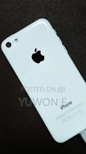 Apple iPhone 5c 16 GB White