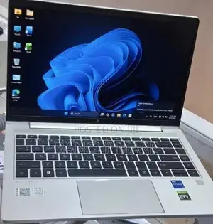 New Laptop HP EliteBook 640 G10 16GB Intel Core i7 SSD 512GB