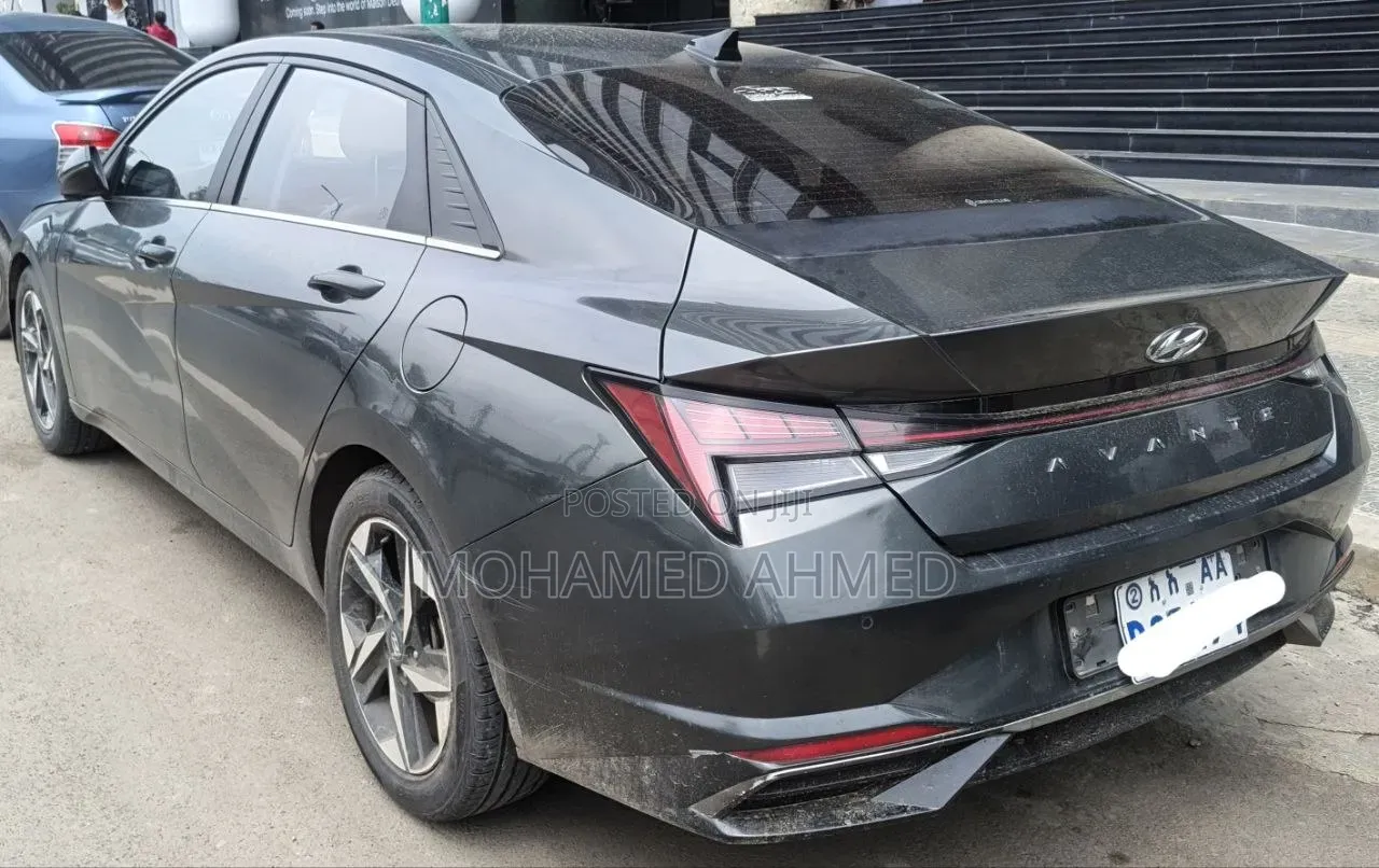 Hyundai Avante 2022 Gray