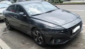 Hyundai Avante 2022 Gray