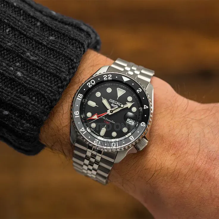Seiko Men's New 5Sports Automatic Watch