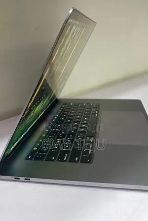 New Laptop Apple MacBook Pro 2019 16GB Intel Core i9 SSD 1T