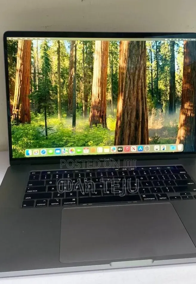 New Laptop Apple MacBook Pro 2019 16GB Intel Core i9 SSD 1T