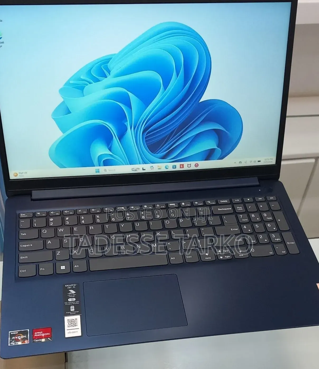 New Laptop Lenovo IdeaPad 1 8GB AMD Ryzen 5 SSD 256GB