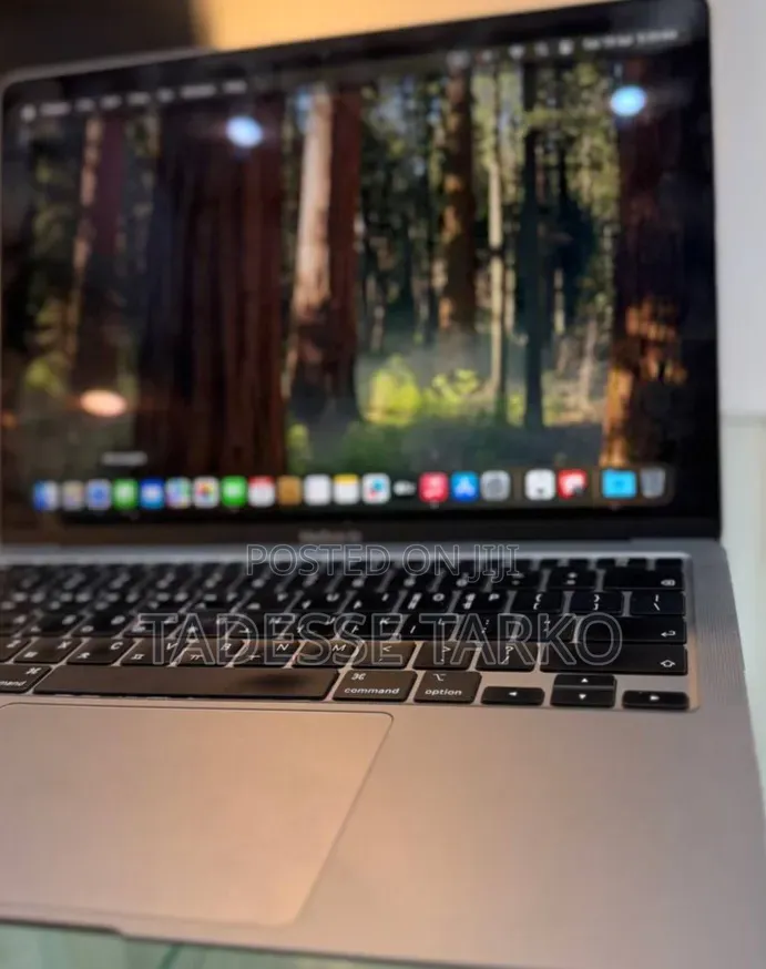 New Laptop Apple MacBook Air 2020 M1 8GB Apple M1 SSD 256GB