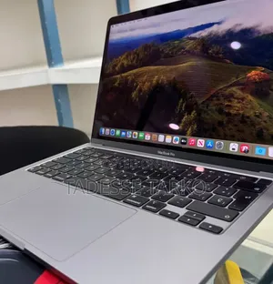 New Laptop Apple MacBook Air 2020 M1 8GB Apple M1 SSD 256GB