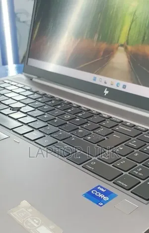 New Laptop HP ZBook Firefly 15 G7 16GB Intel Core i7 SSD 512GB