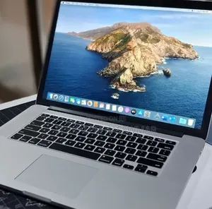 New Laptop Apple MacBook Pro 16GB Intel Core i7 SSD 256GB