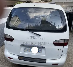 Hyundai H200 2000 White