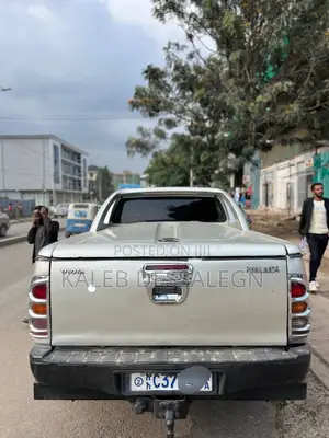 Toyota Hilux 2008 Gray