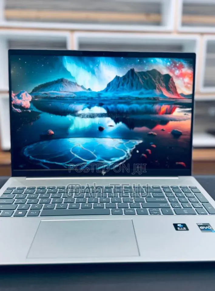 New Laptop HP Pavilion 15 16GB Intel Core i7 SSD 1T