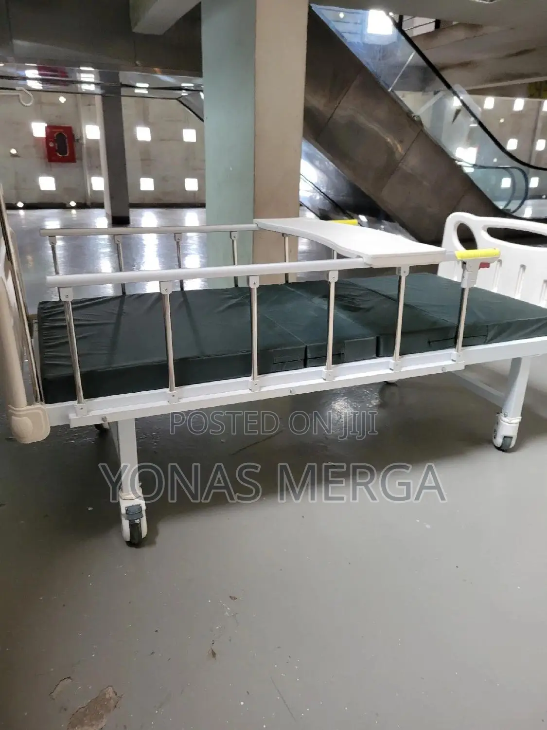 Patient Care Bed弘从hospital Bed柺鄒this Bed Is Designed to Meet Highest