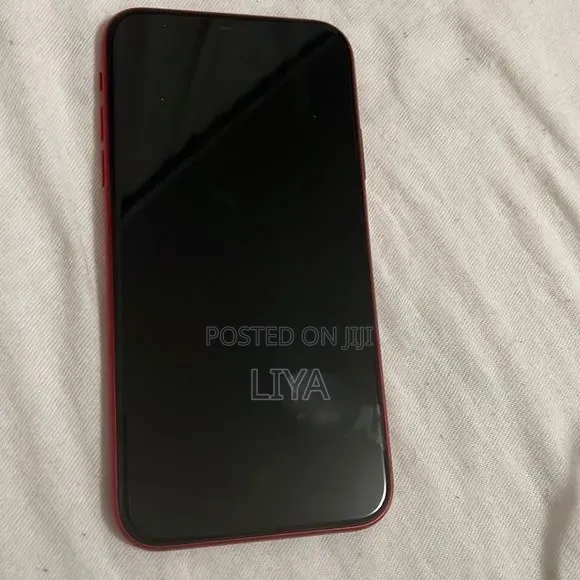 Apple iPhone 11 64 GB Red